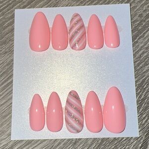 Pink Press-On Nails with Glitter Accent